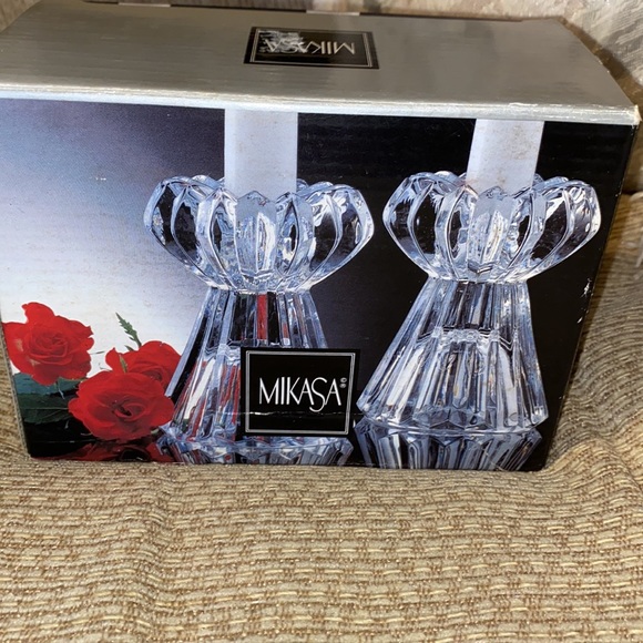 🕯️ NWT Mikasa Vintage Diamond Fire Pair of Candle Holders - Picture 2 of 14